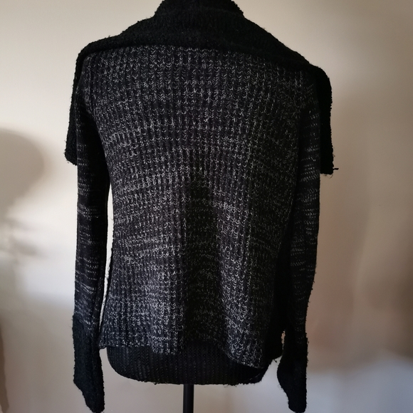 JJ. Basics Black & White Water Fall Sweater XL - Picture 3 of 10